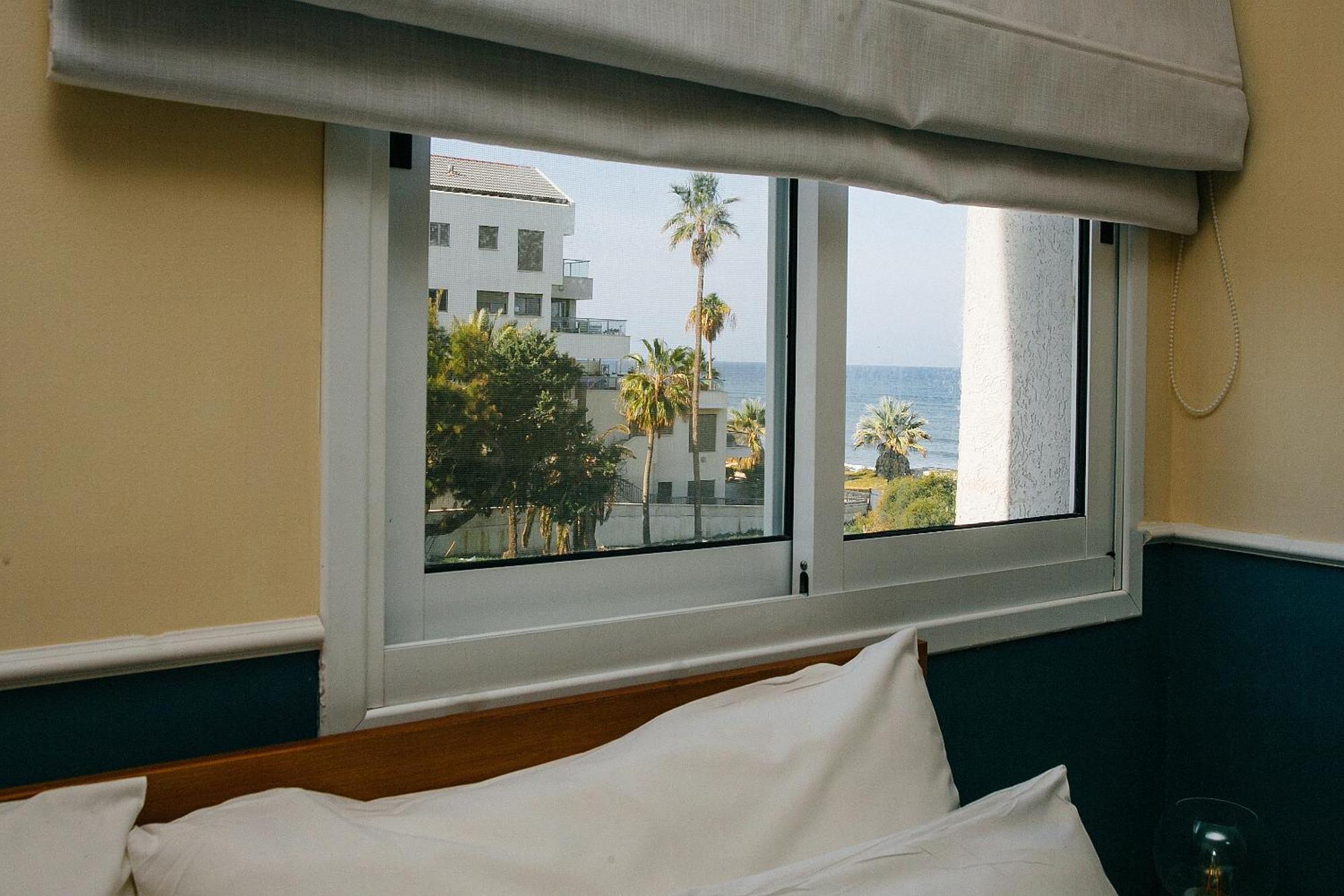 Domus Bat Galim Hotel Haifa Exteriör bild